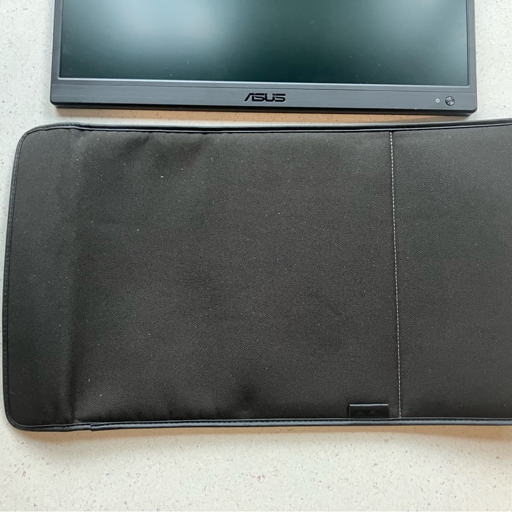 ASUS Gray Laptop Screen - Picture 6 of 7